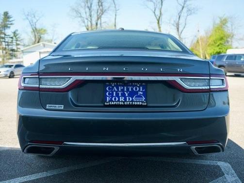 2017 Lincoln Continental Premier