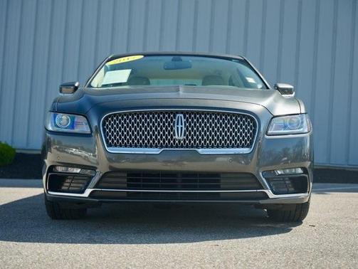 2017 Lincoln Continental Premier