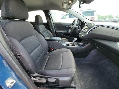 Lakeshore Blue Metallic 2024 Chevrolet Malibu LT