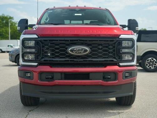 2025 Ford F-350 Lariat Super Duty