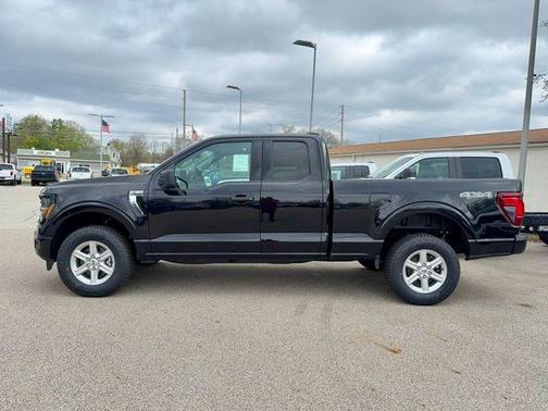 Agate Black Metallic 2026 Ford F-150 XLT