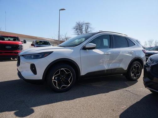 2026 Ford Escape Platinum