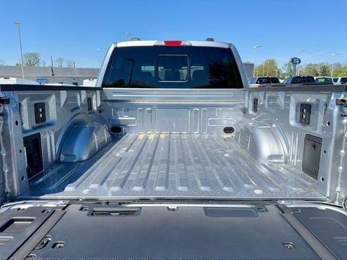 Iconic Silver Metallic 2026 Ford F-150 Tremor