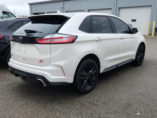 2019 Ford Edge ST