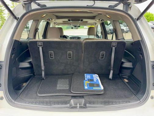 Platinum White Pearl 2022 Honda Pilot Elite