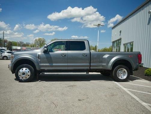 2022 Ford F-450 Lariat