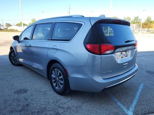 2020 Chrysler Pacifica Touring-L Plus