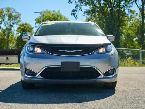 2020 Chrysler Pacifica Touring-L Plus