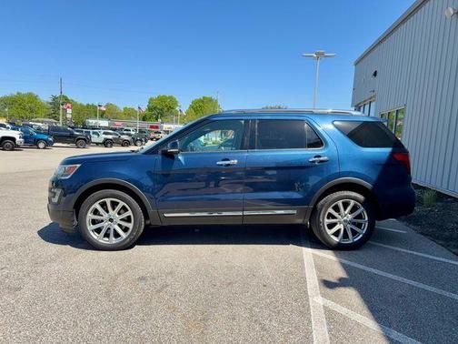 Blue 2016 Ford Explorer Limited