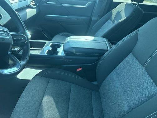 Summit White 2025 GMC Acadia Elevation
