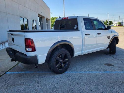 Bright White Clearcoat 2020 RAM 1500 Classic SLT