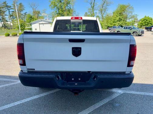 Bright White Clearcoat 2020 RAM 1500 Classic SLT