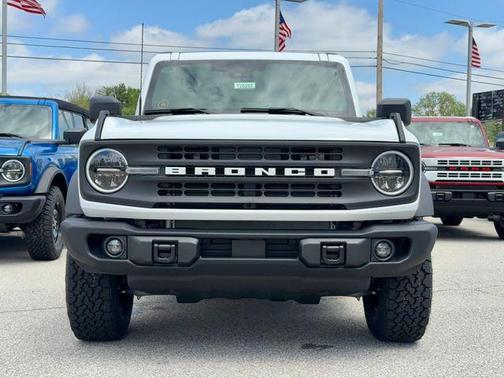 Oxford White 2026 Ford Bronco Big Bend