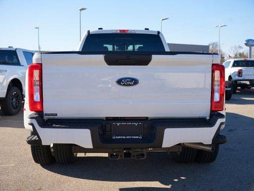 Oxford White 2026 Ford F-350 XL