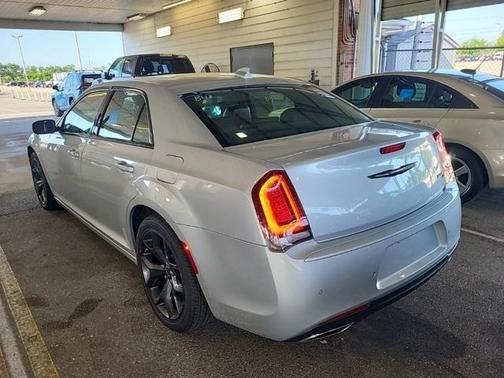 2023 Chrysler 300 S