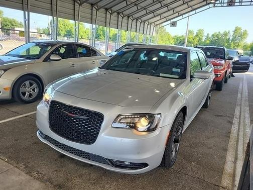2023 Chrysler 300 S