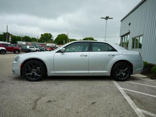 2023 Chrysler 300 S