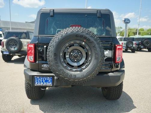 2025 Ford Bronco Base