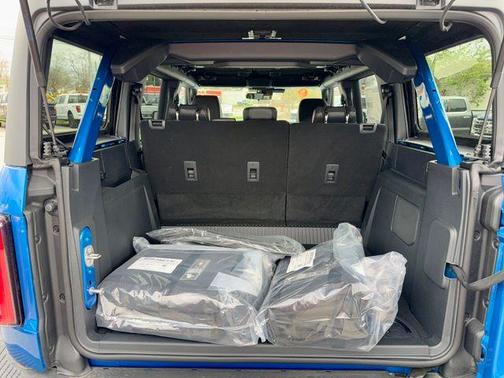 Blue Metallic 2026 Ford Bronco Badlands