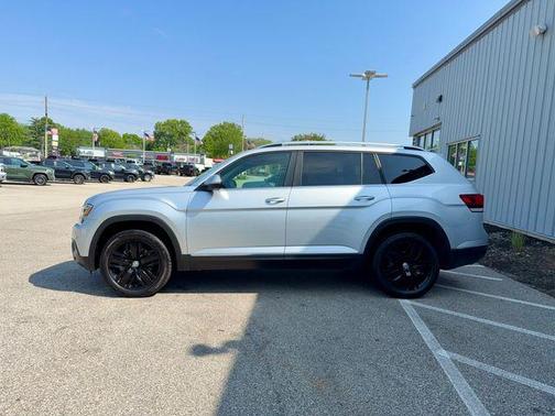 Reflex Silver Metallic 2019 Volkswagen Atlas 3.6L SEL