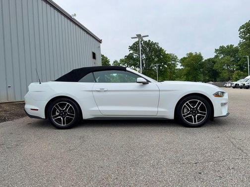 Oxford White 2022 Ford Mustang EcoBoost Premium