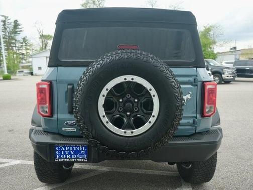 2021 Ford Bronco Base