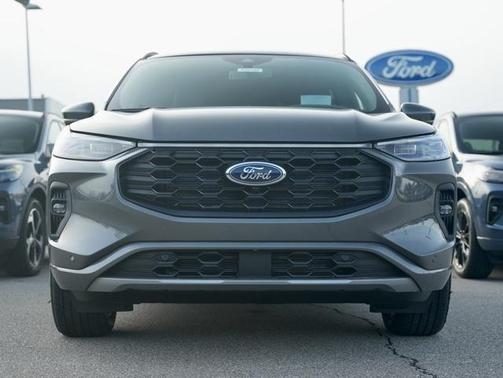 2025 Ford Escape ST-Line Elite