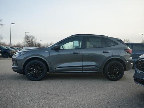 2025 Ford Escape ST-Line Elite