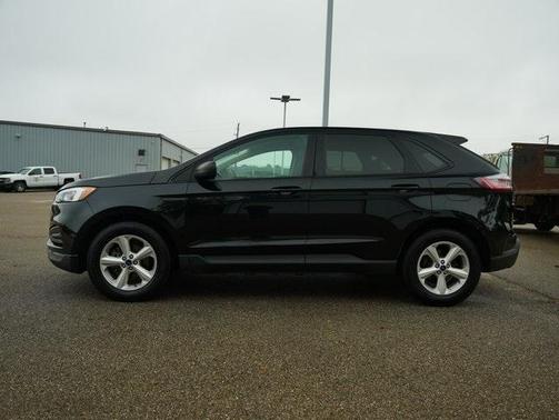 2020 Ford Edge SE