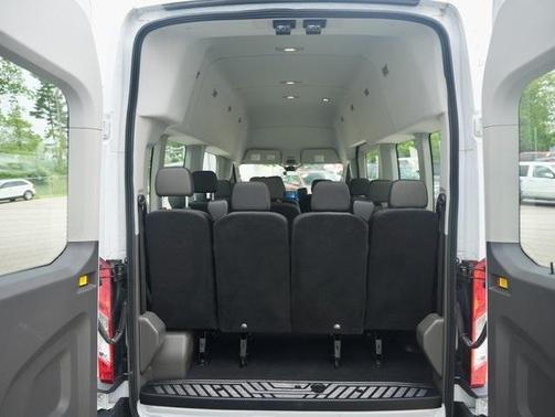 2022 Ford Transit-350 XLT