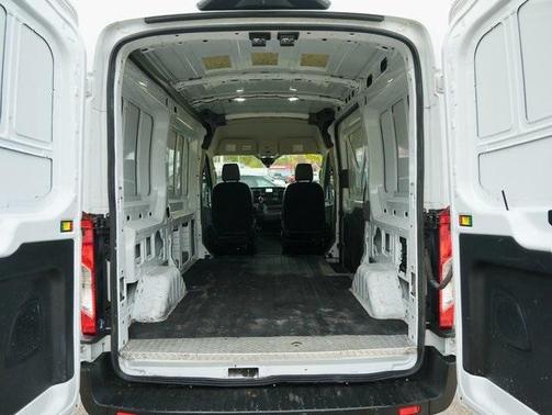 2022 Ford Transit-250 Base