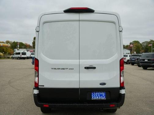 2022 Ford Transit-250 Base