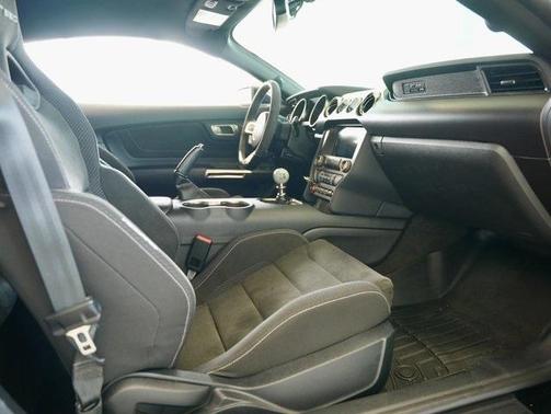 2018 Ford Shelby GT350 Base