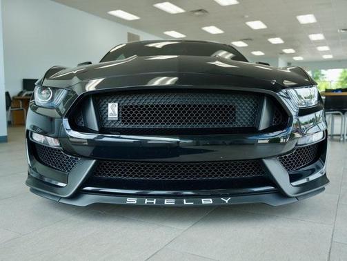 2018 Ford Shelby GT350 Base
