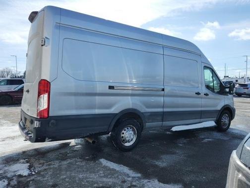 2022 Ford Transit-250 Base