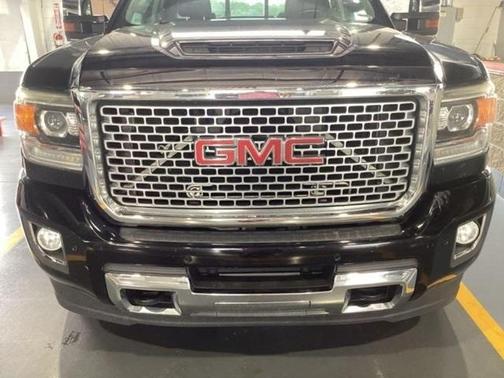 2017 GMC Sierra 2500 Denali