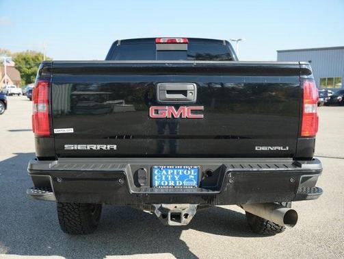 2017 GMC Sierra 2500 Denali
