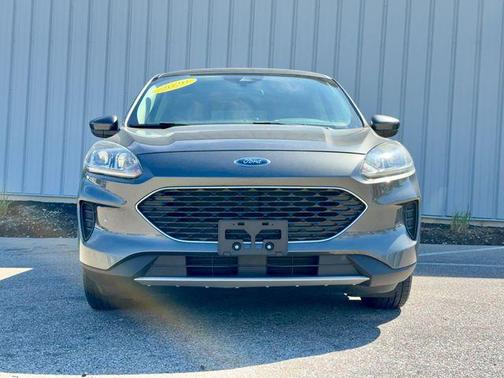 Magnetic 2020 Ford Escape SE