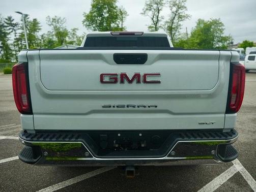 2022 GMC Sierra 1500 SLT