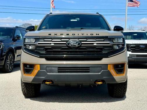 Gray 2026 Ford Expedition Tremor
