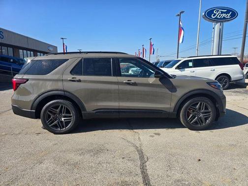 Gray 2026 Ford Explorer ST