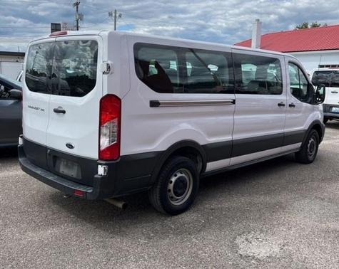 2022 Ford Transit-350 XL