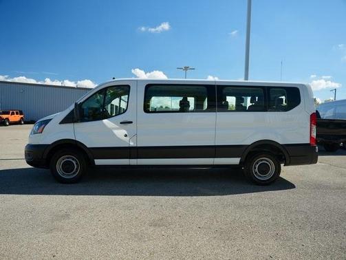 2022 Ford Transit-350 XL