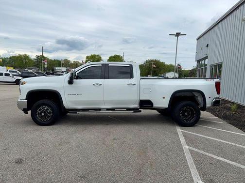Summit White 2024 Chevrolet Silverado 3500 LTZ