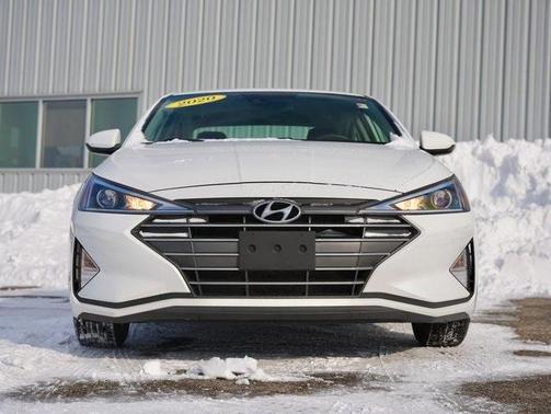 2020 Hyundai ELANTRA SE