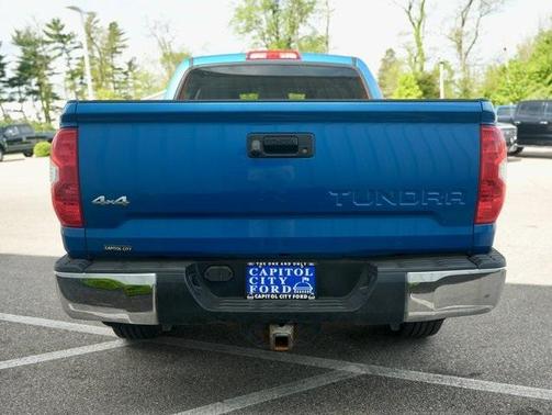 2018 Toyota Tundra SR5