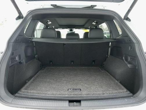 2023 Volkswagen Tiguan 2.0T SEL R-Line
