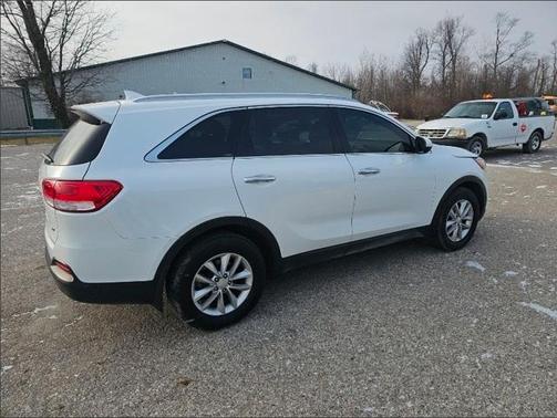 2018 Kia Sorento LX