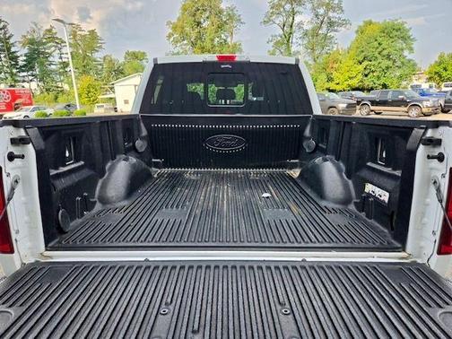 Oxford White 2019 Ford F-150 Lariat