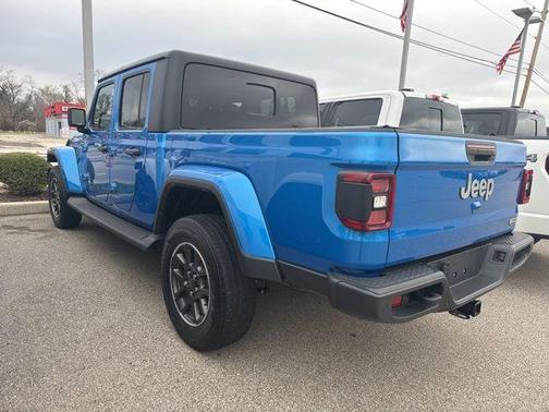2022 Jeep Gladiator Overland